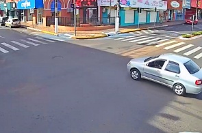 Intersection des rues Tamoios et Aymores. Webcams Tupa en ligne
