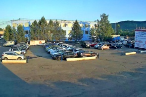 Autorité. Salle d'exposition pour voitures. Webcams Novokouznetsk