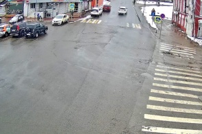 Place du Général Kouznetsov. Angle 2. Webcams Yakhroma en ligne