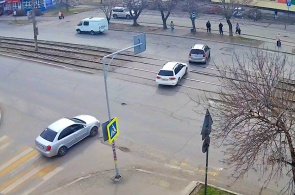 Carrefour Vassiliev et 8 mars. Webcams de Biïsk