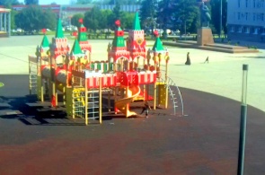 Place de la Victoire. Angle 3. Webcams de Georgievsk en ligne