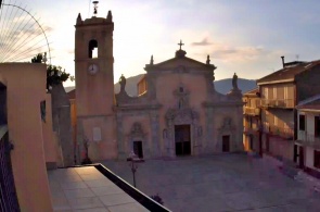 Piazza Regina Adelasia et l'église Sainte-Marie. Messine webcams en ligne