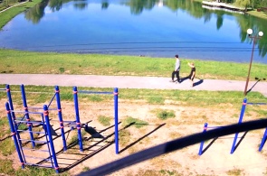 Lac urbain. Angle 2. Webcams de Georgievsk en ligne.