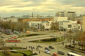 L'intersection de l'avenue Lénine et de la rue Lunacharsky