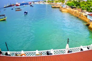 Ville de pierre. Remblai et port de Forodani. Webcams de Zanzibar