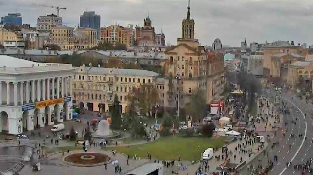 Maidan Nezalezhnosti - la place centrale de Kiev webcam en ligne