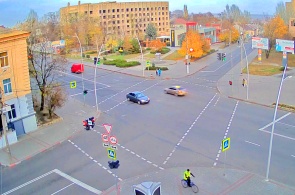 Carrefour de l'avenue B. Khmelnitsky et de la rue. Université. webcams de Mélitopol